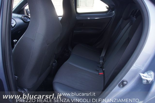 TOYOTA Aygo X usata 12
