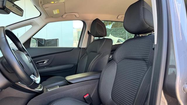 RENAULT Scenic usata, con Fendinebbia