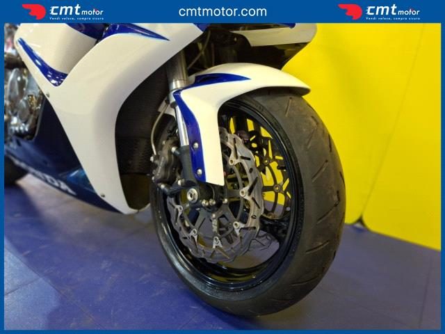 HONDA CBR 1000 RR usata 11