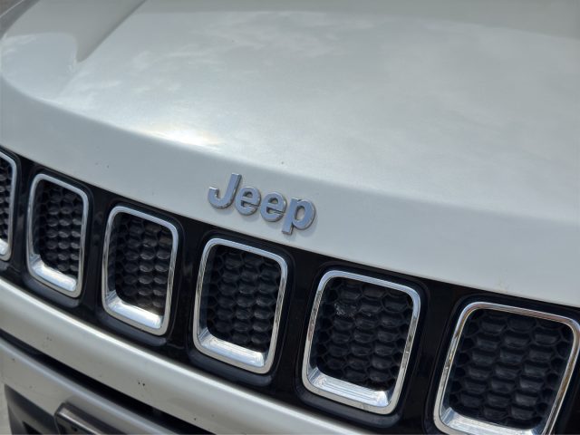 JEEP Compass usata, con Autoradio digitale