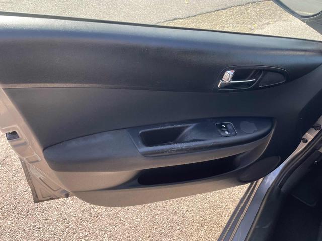 HYUNDAI i20 usata, con Servosterzo