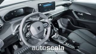PEUGEOT 2008 usata, con USB