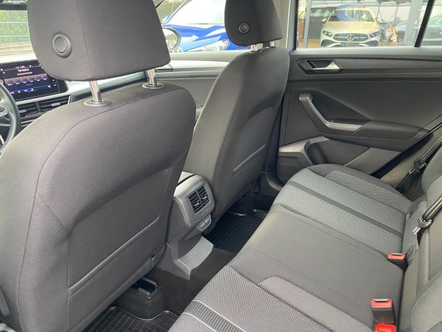 VOLKSWAGEN T-Roc usata, con Volante multifunzione