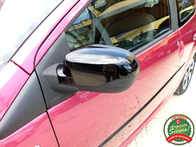 RENAULT Twingo usata 26