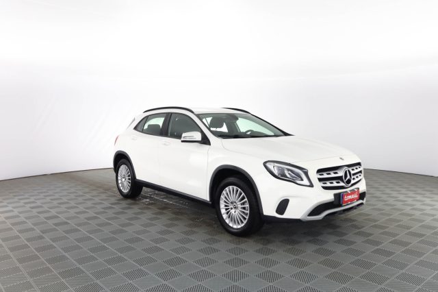 MERCEDES-BENZ CLA usata 1