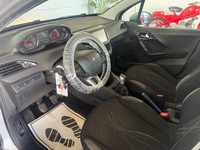 PEUGEOT 208 usata, con Specchietti laterali elettrici