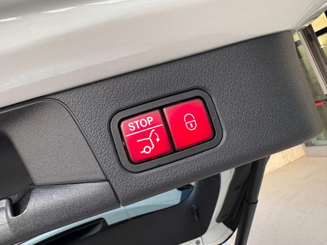 MERCEDES-BENZ B 180 usata, con Chiusura centralizzata telecomandata