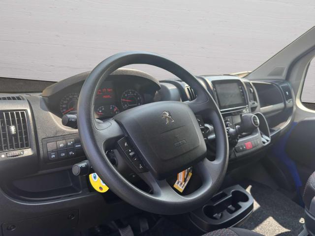 PEUGEOT Boxer usata, con Park Distance Control
