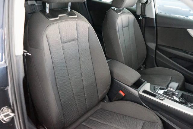 AUDI A4 usata, con USB