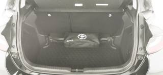 TOYOTA Yaris usata, con Servosterzo