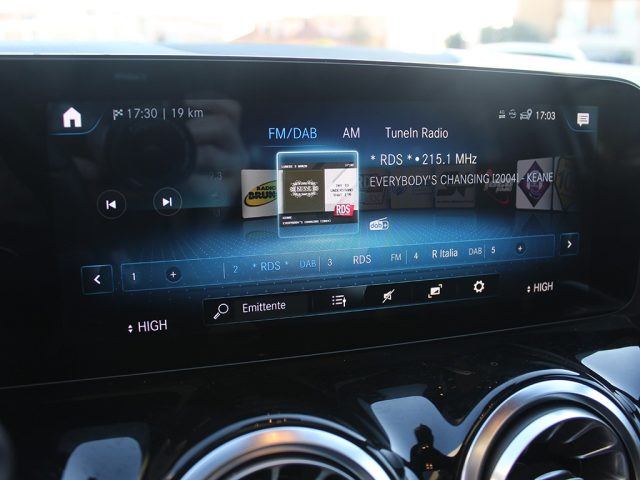 MERCEDES-BENZ GLA 220 usata, con Chiusura centralizzata telecomandata