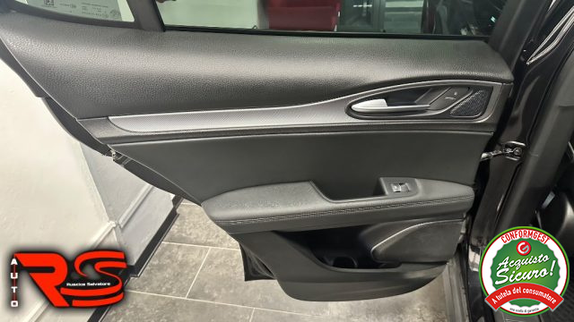 ALFA ROMEO Stelvio usata, con Interni in pelle