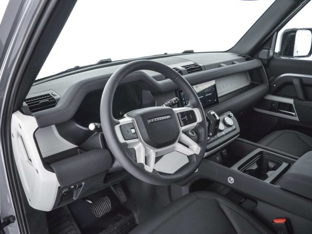 LAND ROVER Defender usata 12
