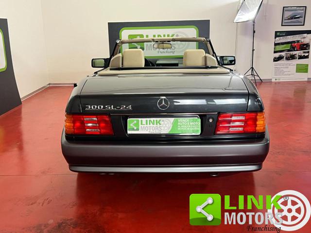 MERCEDES-BENZ SL 300 usata, con Chiusura centralizzata telecomandata