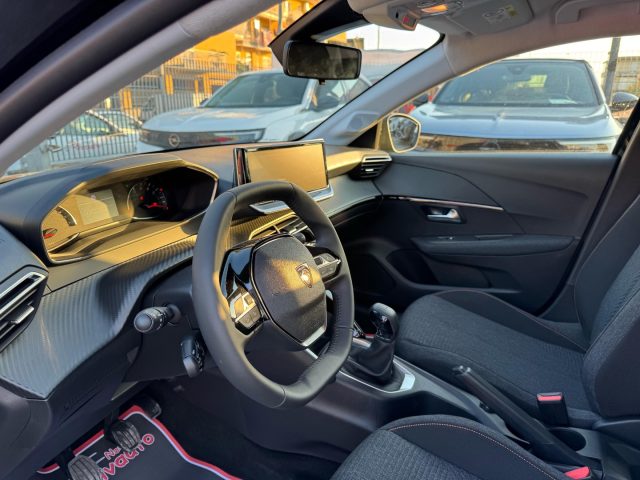 PEUGEOT 208 usata, con Volante in pelle