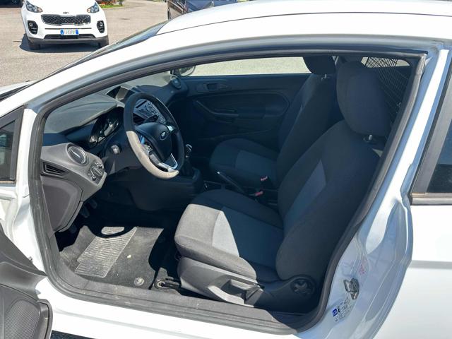 FORD Fiesta usata, con Lettore CD