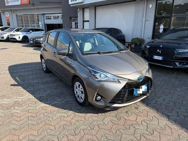 TOYOTA Yaris usata, con Autoradio