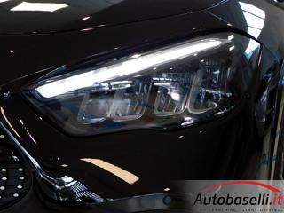 MERCEDES-BENZ GLA 180 usata, con Leve al volante