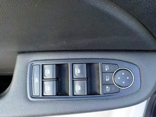 RENAULT Clio usata, con Controllo elettronico della corsia