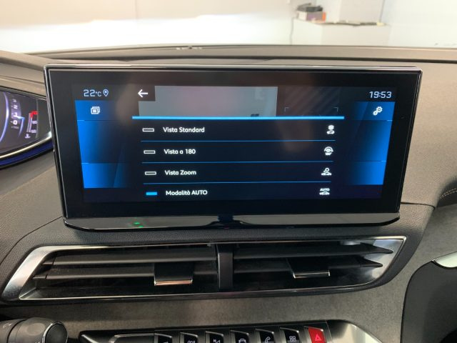 PEUGEOT 3008 usata, con Sensori di parcheggio anteriori