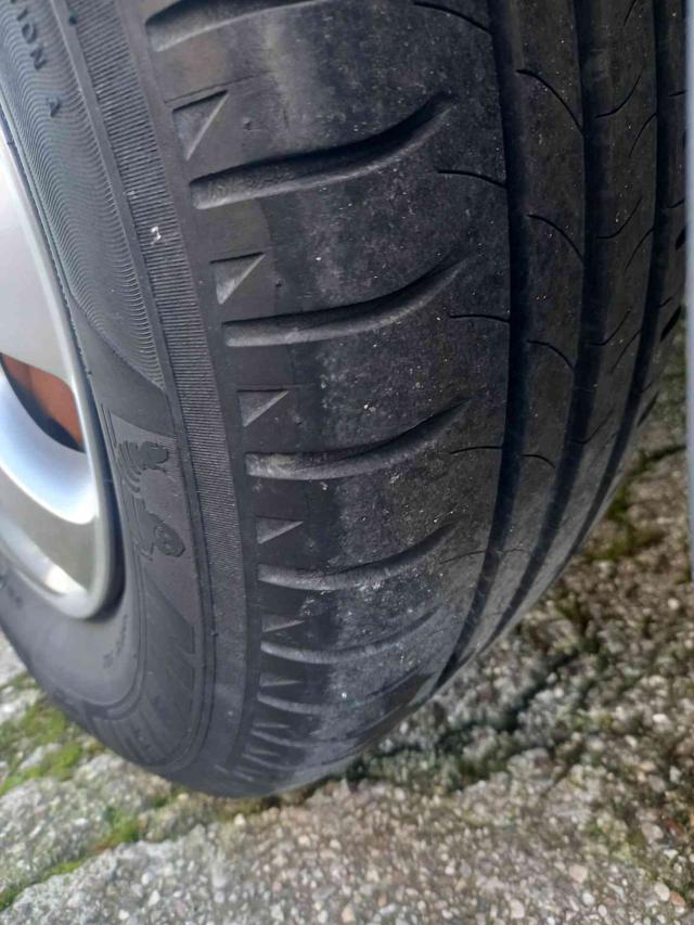 KIA Carnival usata 23