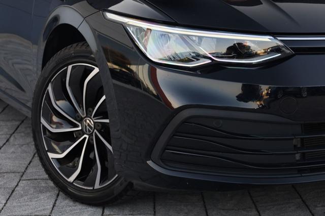 VOLKSWAGEN Golf usata, con Fari LED