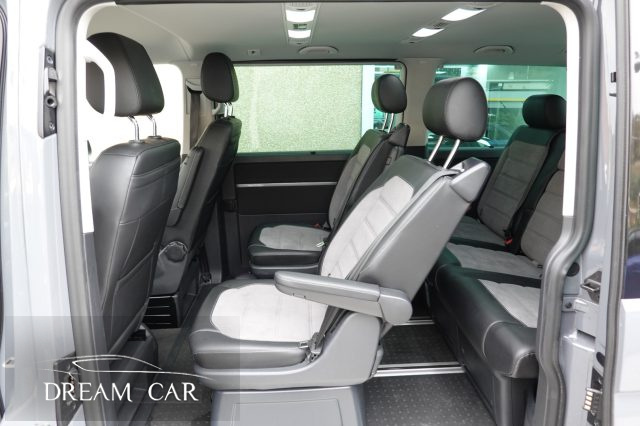 VOLKSWAGEN T6.1 usata, con Climatizzatore