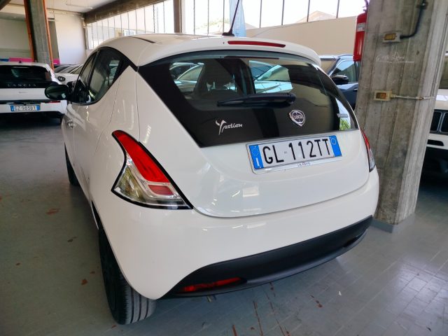 LANCIA Ypsilon usata, con Servosterzo