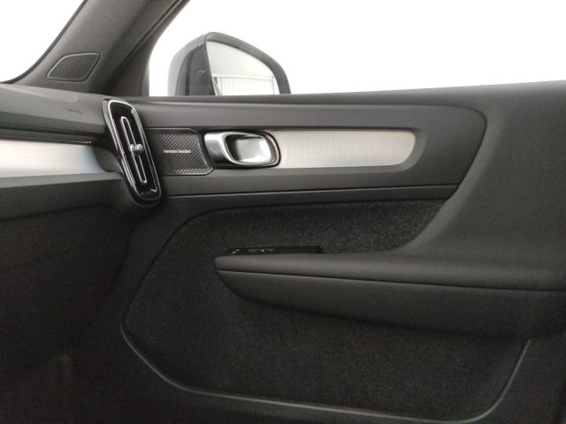 VOLVO XC40 usata, con Sensori di parcheggio anteriori