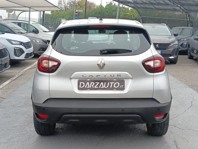 RENAULT Captur usata, con Bracciolo