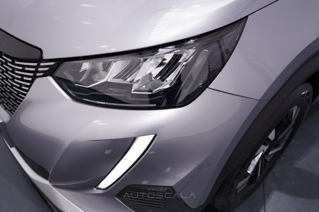 PEUGEOT 2008 usata, con Sensori di parcheggio posteriori