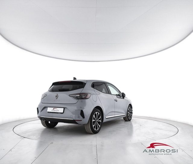 RENAULT Clio usata 2