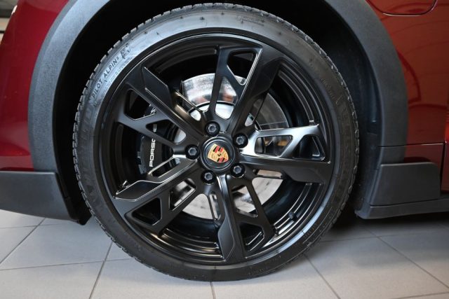 PORSCHE Taycan usata 101