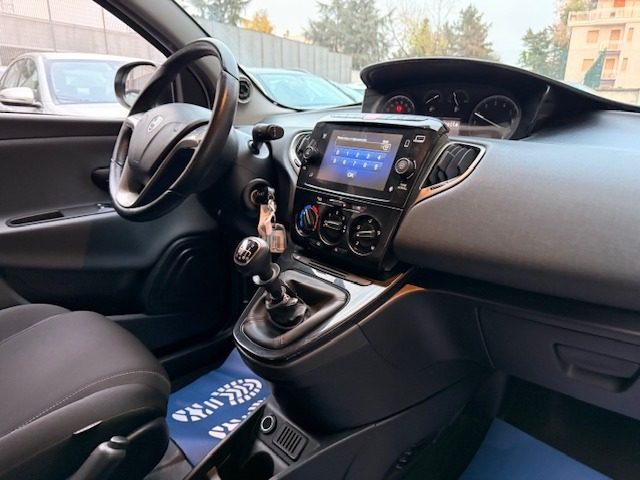 LANCIA Ypsilon usata, con Immobilizzatore elettronico