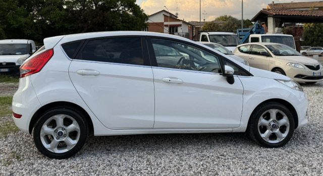 FORD Fiesta usata, con Climatizzatore