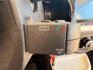 RENAULT Twingo usata, con Autoradio digitale