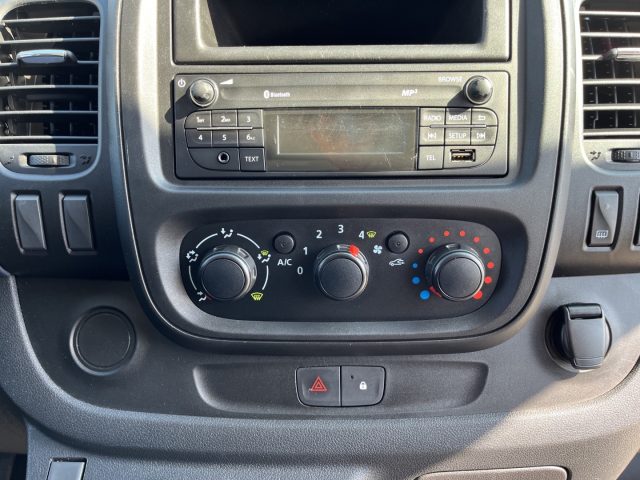OPEL Vivaro usata, con Bluetooth