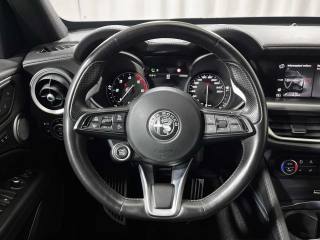 ALFA ROMEO Stelvio usata, con Specchietti laterali elettrici