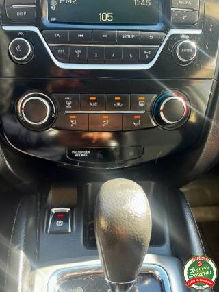 NISSAN Qashqai usata, con Lettore CD