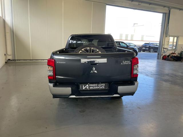 MITSUBISHI L200 usata, con Autoradio