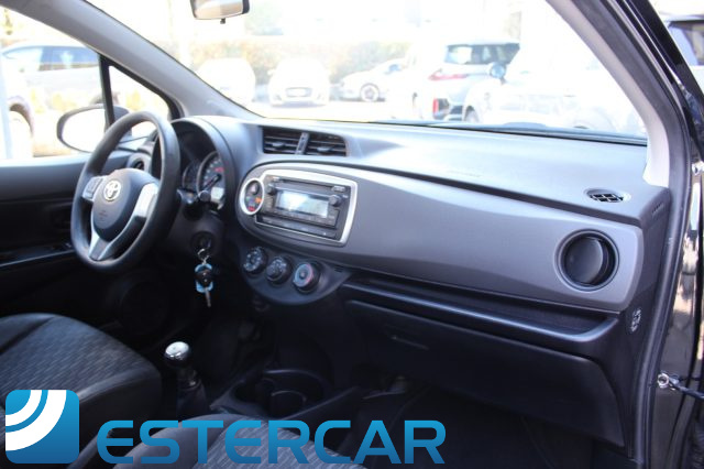 TOYOTA Yaris usata, con Chiusura centralizzata