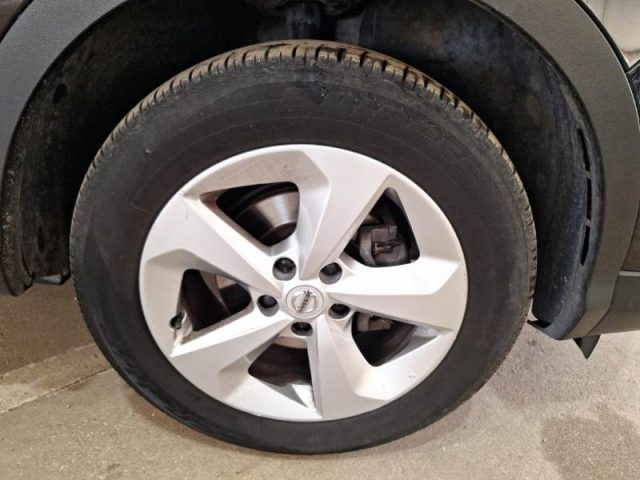 NISSAN Qashqai usata, con Controllo elettronico della corsia