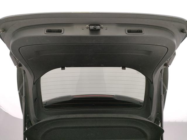 NISSAN Qashqai usata, con USB
