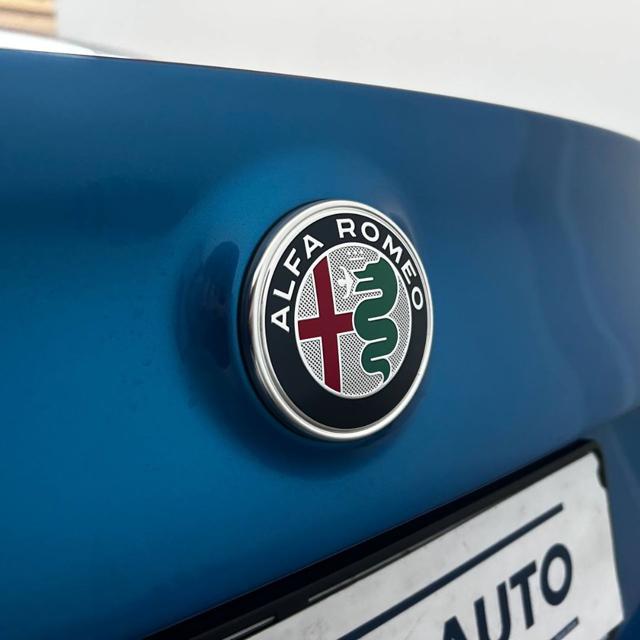 ALFA ROMEO Giulia usata, con Luci diurne