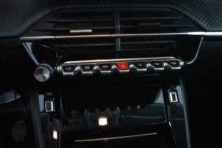 PEUGEOT 208 usata 12