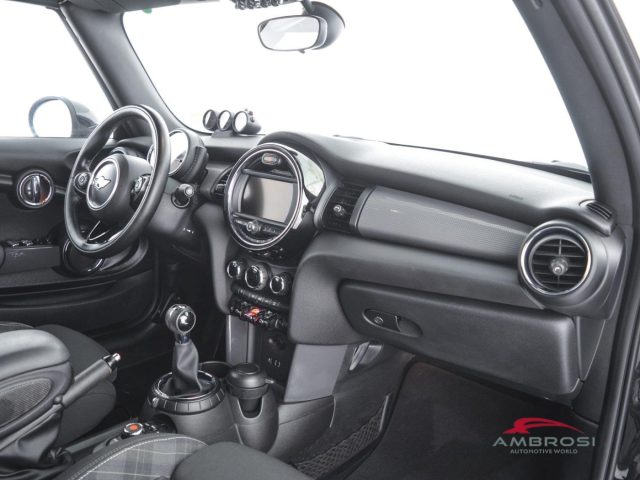 MINI Cabrio usata 11