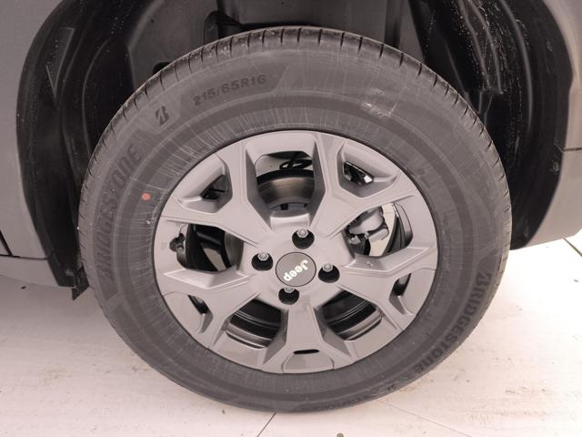 JEEP Avenger usata, con Leve al volante