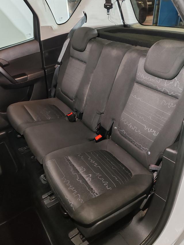 OPEL Meriva usata, con Sedile posteriore sdoppiato