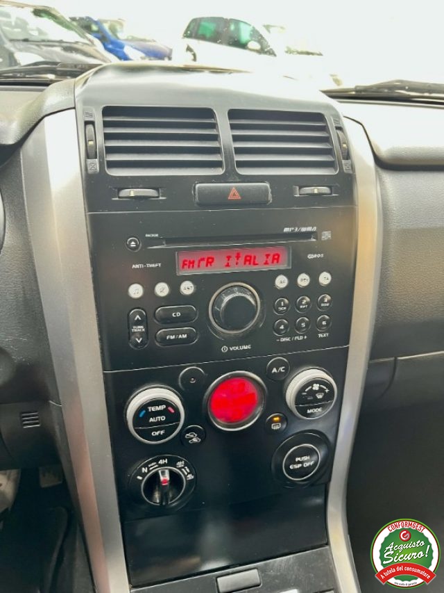 SUZUKI Grand Vitara usata, con Volante in pelle