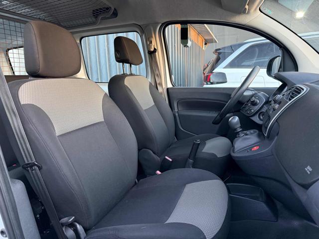 RENAULT Kangoo usata 12